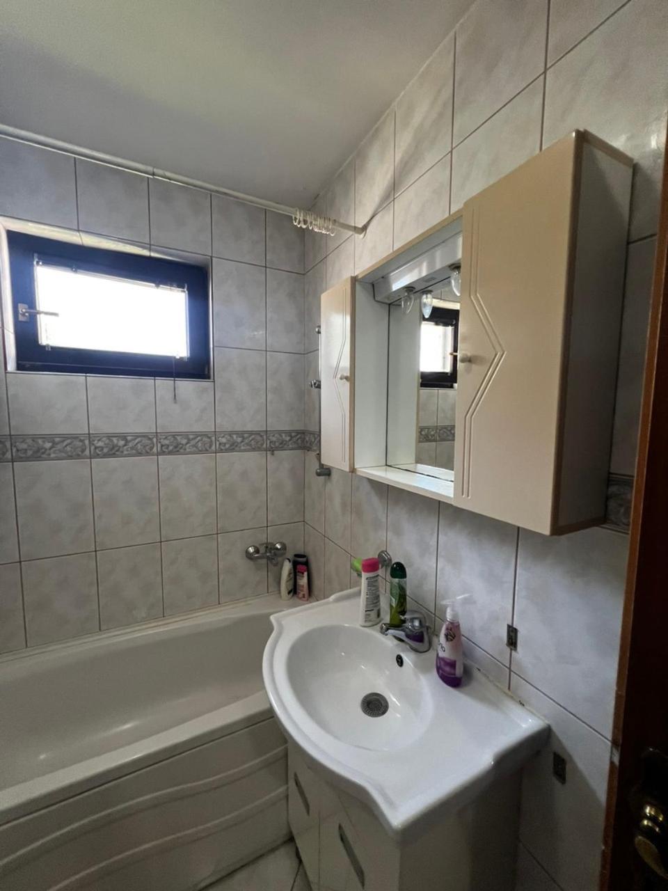 Hostel Тузла Экстерьер фото
