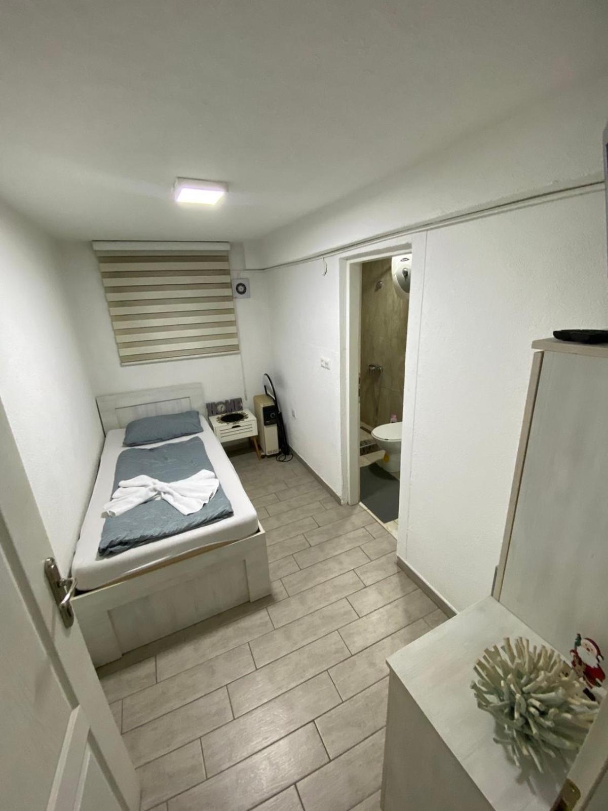 Hostel Тузла Экстерьер фото
